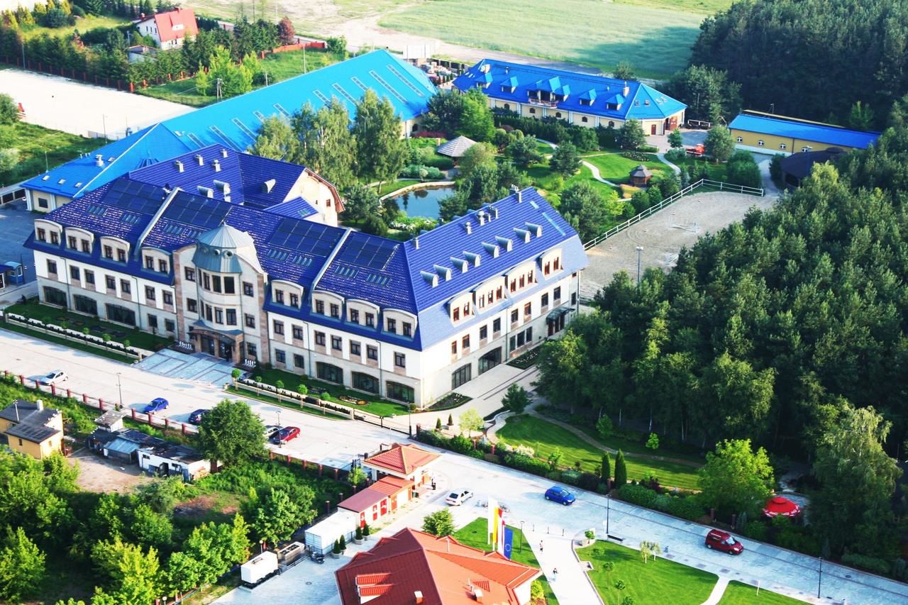 Отель Hotel Park Kajetany Надажин-21